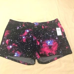 Blackheart Hot Topic size 19 low rise NWT shorts